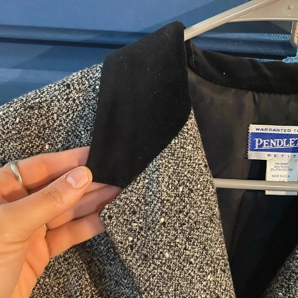 Vintage PENDLETON Black & Gray Wool Tweed Blazer Velvet Collar & Buttons 10P - Picture 7 of 8